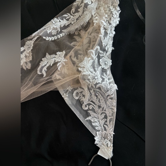 Detachable sleeves for wedding dress - Picture 12 of 16